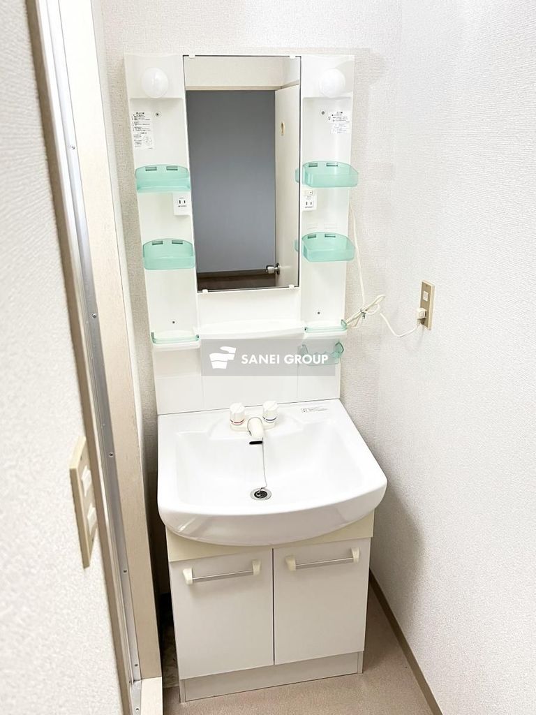 洗面設備　同仕様