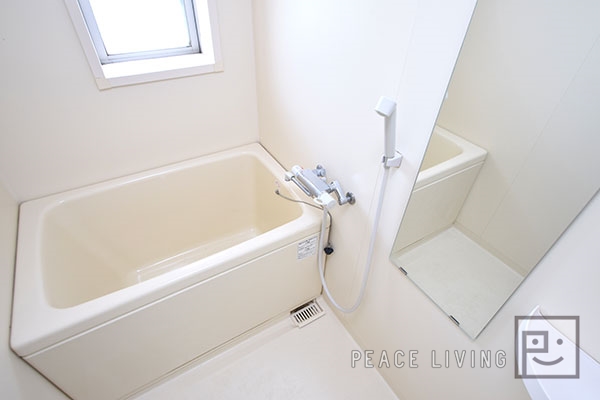 バス・シャワールーム　※同間取り別室の写真です。