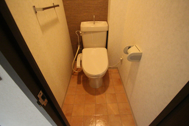 トイレ　※別室のお写真です。