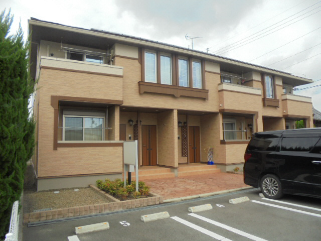 アーバン・イーストの建物外観