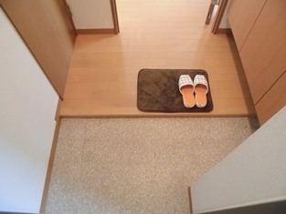 玄関　同タイプ内観です