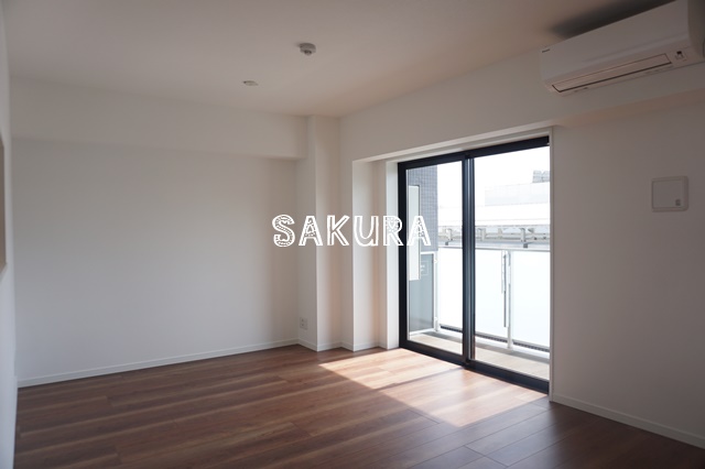 居室・リビング　使いやすい形の為、レイアウトを楽しめます♪