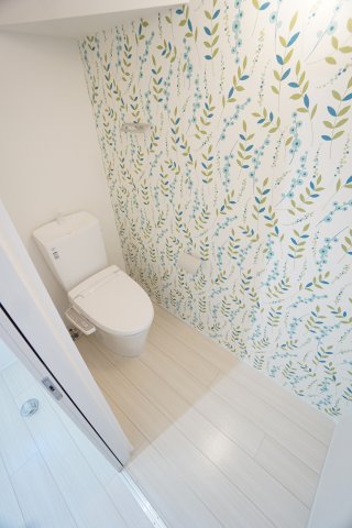 トイレ　※同タイプの写真です