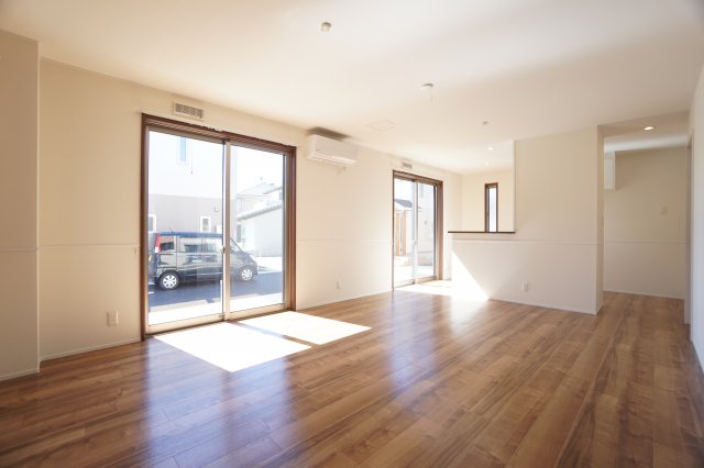 居室・リビング　※同タイプの写真です