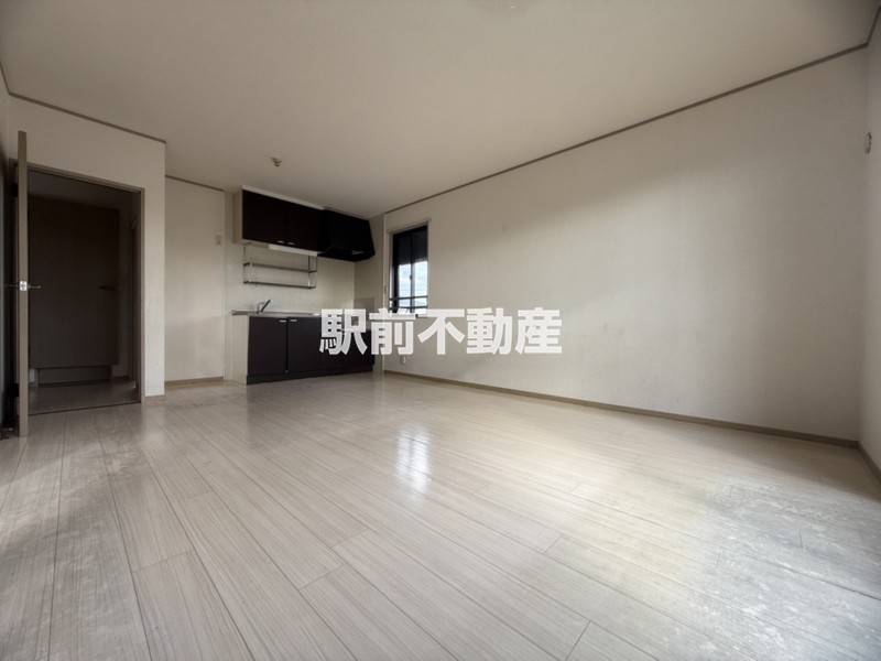 居室・リビング　広々リビングです♪