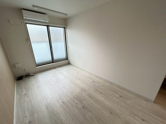 居室・リビング　※別部屋の写真です