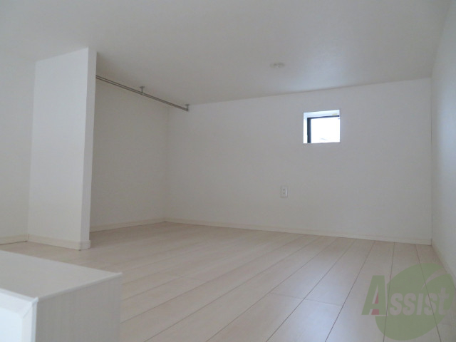 その他部屋・スペース　ロフトは５．６帖と広めです。ゆったりくつろげそう。