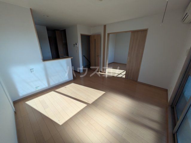 スプリングフェリス_内装_0