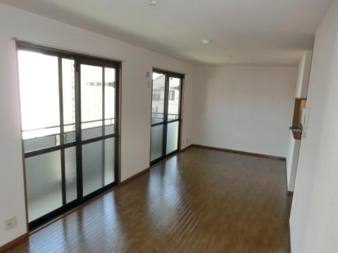 ルミエール並木　居室・リビング　ＬＤＫ