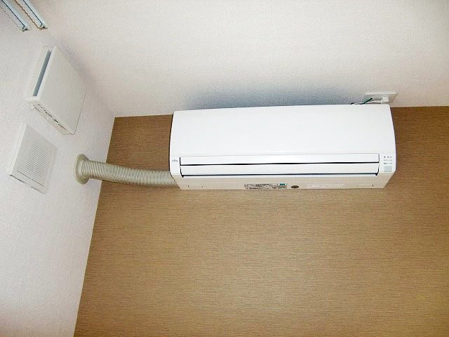 その他設備　エアコン付きで夏も冬も快適です☆