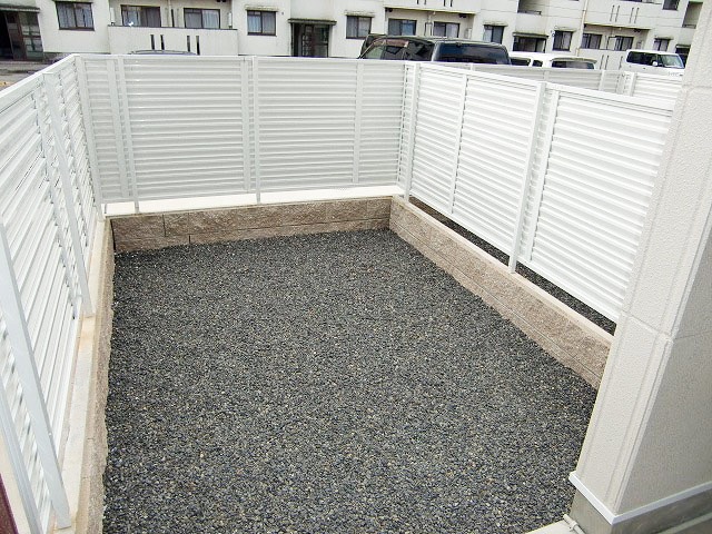 庭　南向きで日当たり良好♪