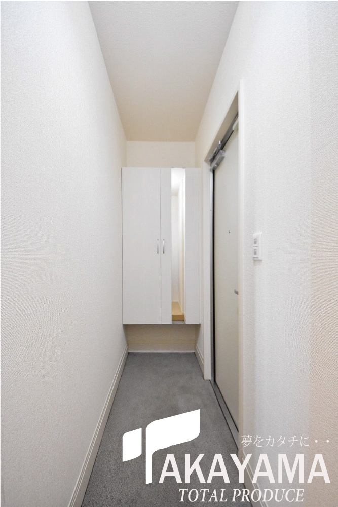 エントランス　玄関、天井高シューズクローゼット付きです★