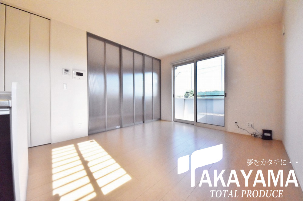 バス・シャワールーム　リビング角度別の写真です★