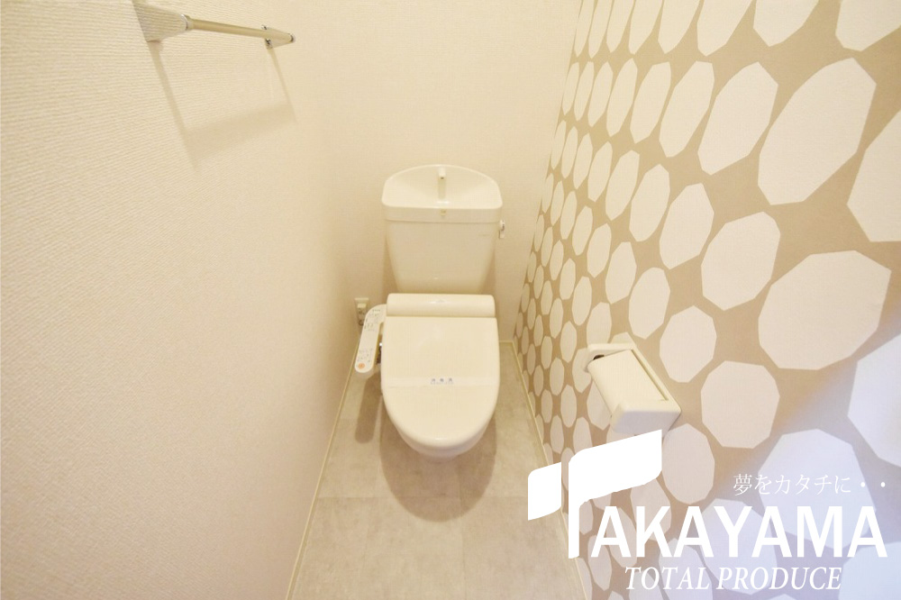 バルコニー　トイレ、ウォシュレット搭載のお手洗い★