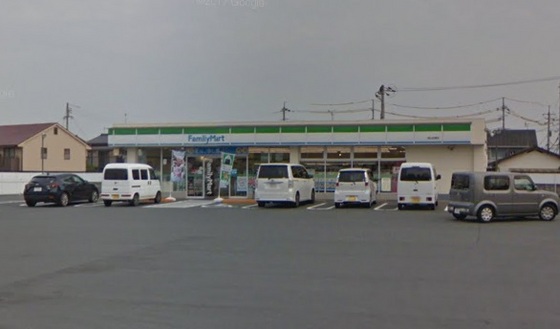 コンビニ　ファミリーマート岡山庭瀬店（コンビニ）まで895m