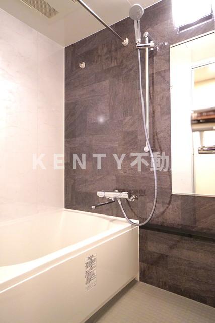 バス・シャワールーム　お風呂で日々の疲れを落としましょう