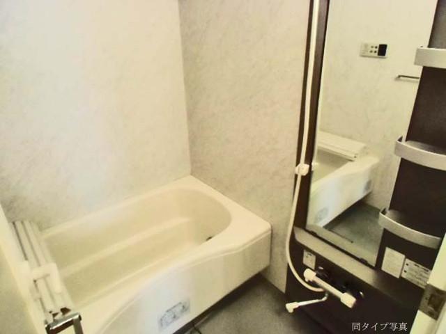 バス・シャワールーム　バス・シャワールーム