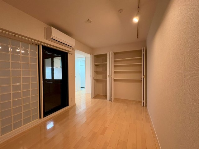 居室・リビング　エルスタンザ千代田