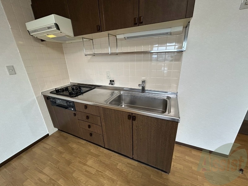 キッチン　こちらはキッチン。調理スペースもあり使いやすそうです。