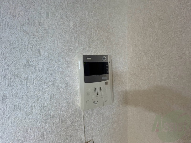 その他設備　ＴＶモニター付インターホンです。来客者の顔が見えるので安心！