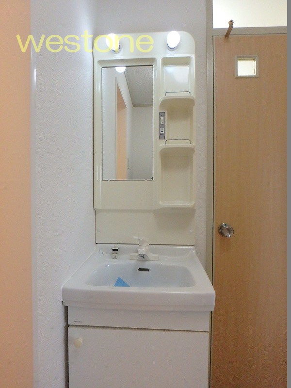 洗面設備　広い脱衣スペース