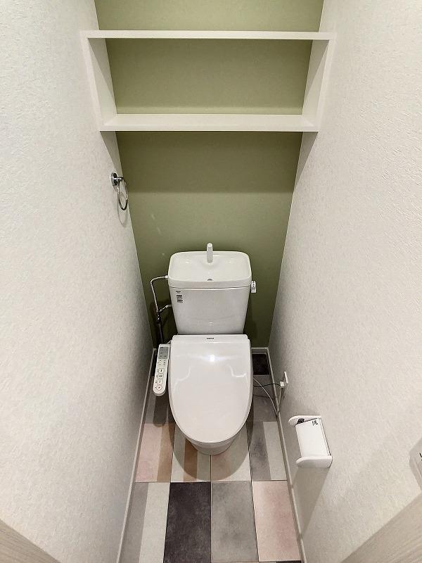 トイレ　トイレ