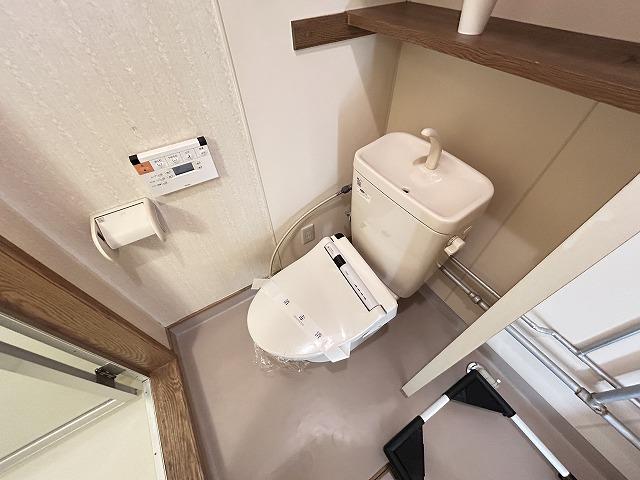 トイレ　トイレ