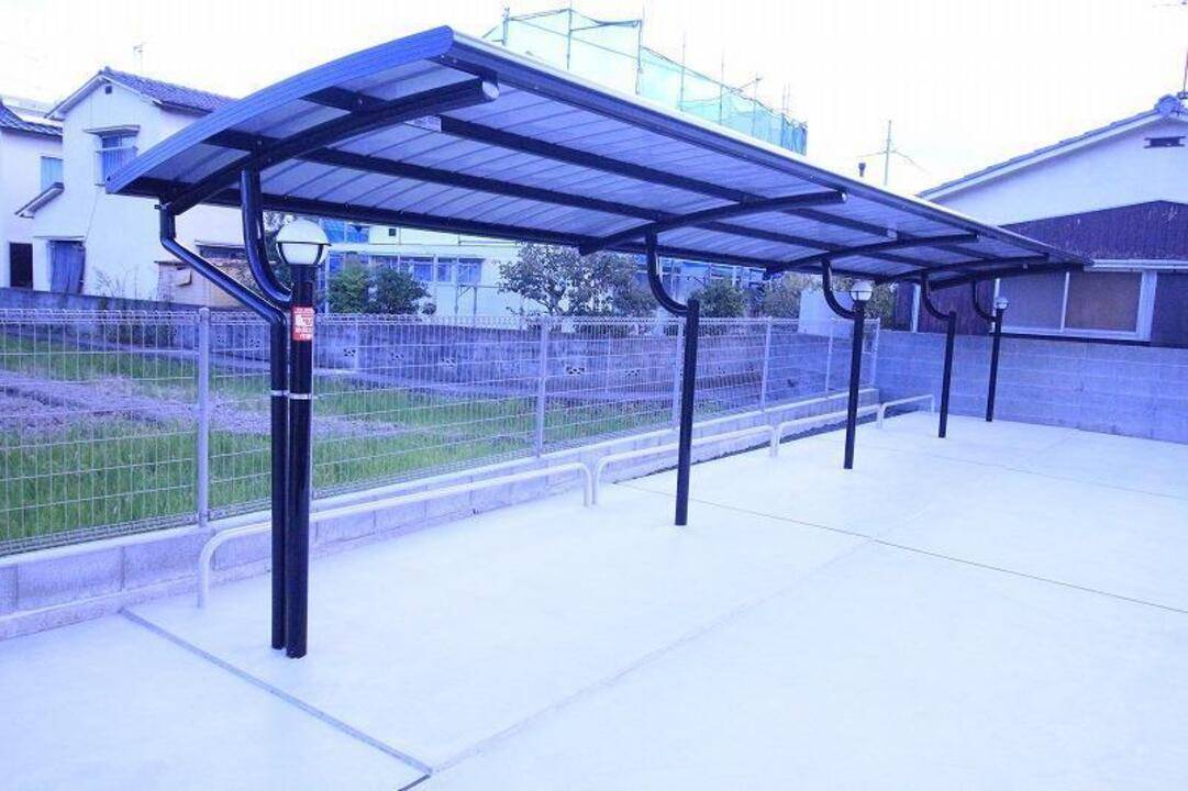 駐車場　駐輪場