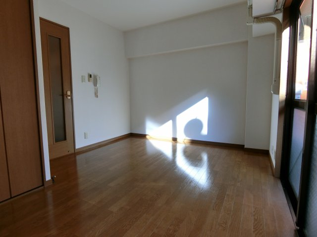 居室・リビング　詳細は、RISUMO江坂本店→06-6155-7137まで♪