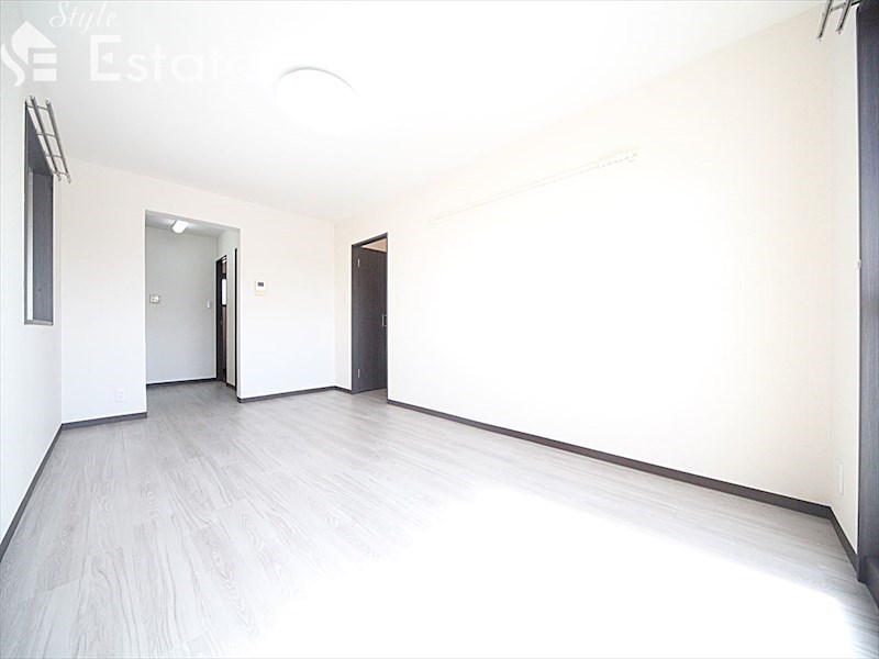 居室・リビング　内装