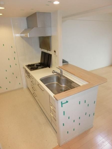 キッチン　人気のカウンターキッチンです