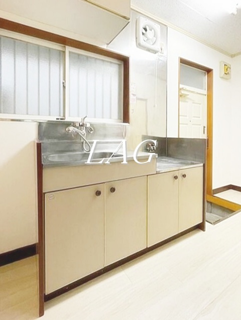 キッチン　キッチンです。