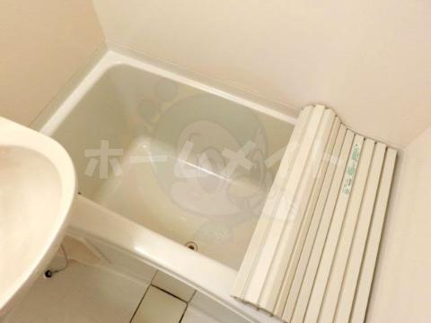 バス・シャワールーム　バスタブ