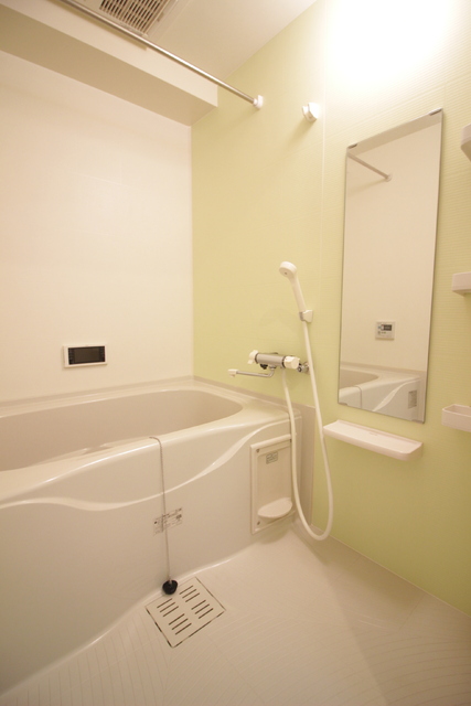 バス・シャワールーム　浴室