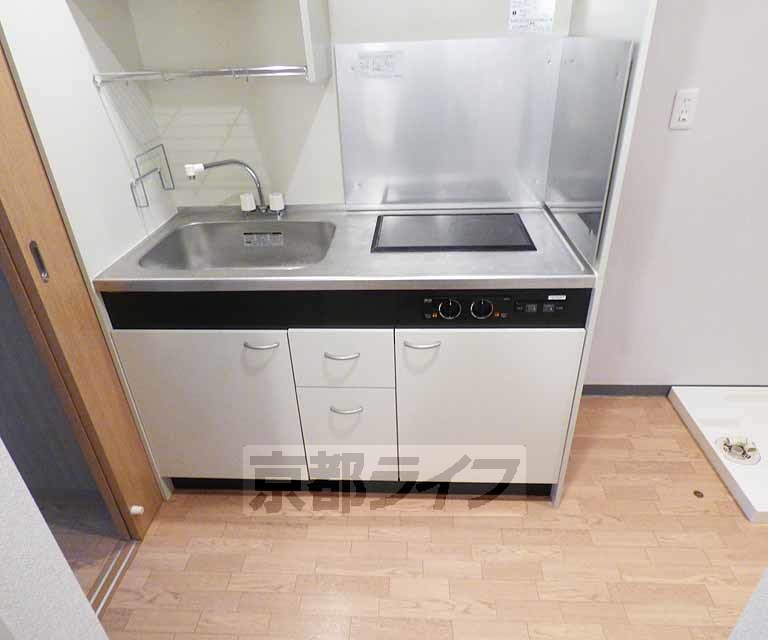 キッチン　キッチンです。