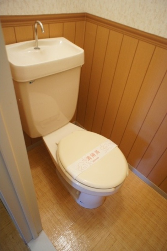 トイレ　図面と現状に相違がある場合には現状を優先