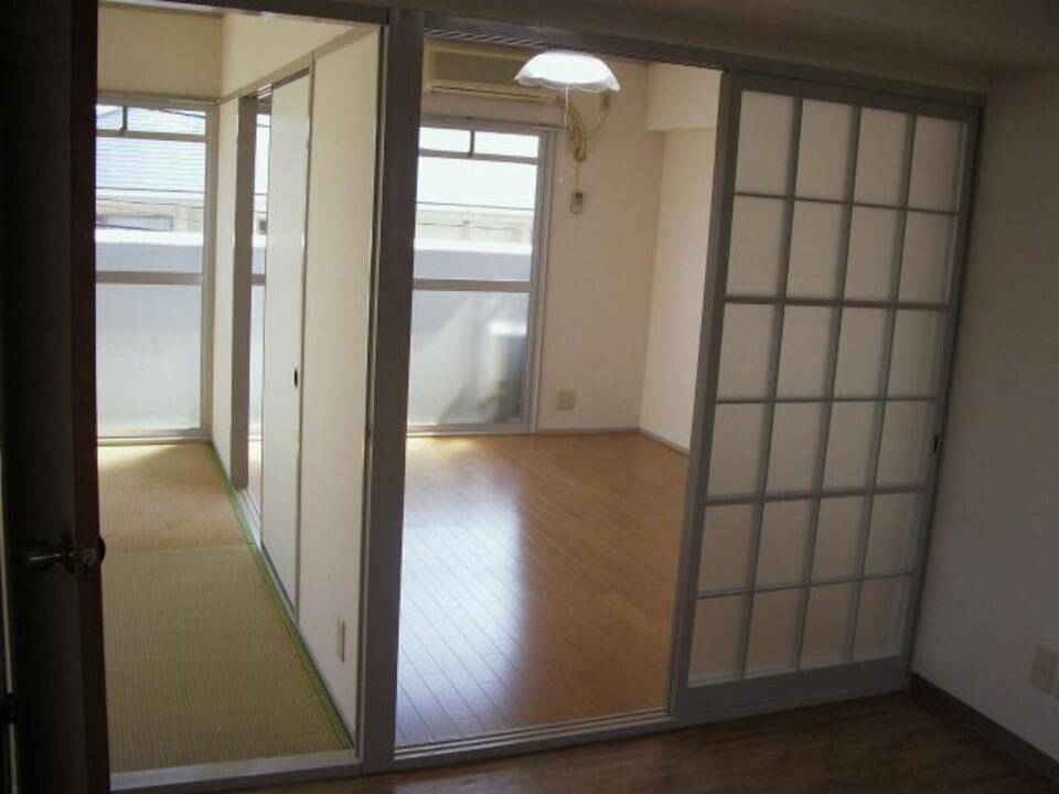 居室・リビング　リビング