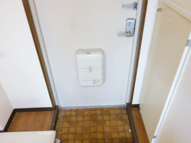 玄関　玄関はこのようになっております☆