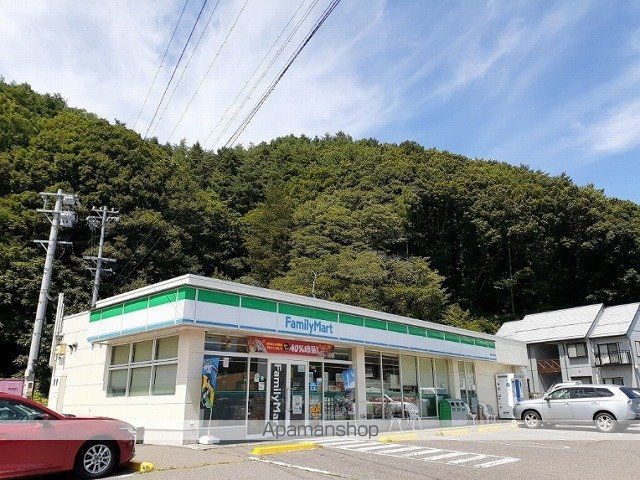 コンビニ　ファミリーマート　茅野本町東店（コンビニ）まで440m