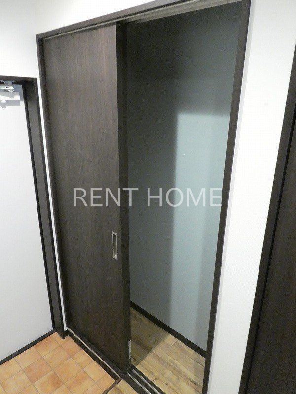 玄関　玄関収納