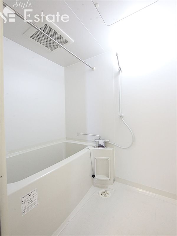 バス・シャワールーム　バスルーム