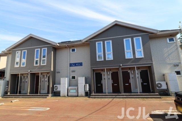 建物外観　落ち着いた住宅街の中にあります☆