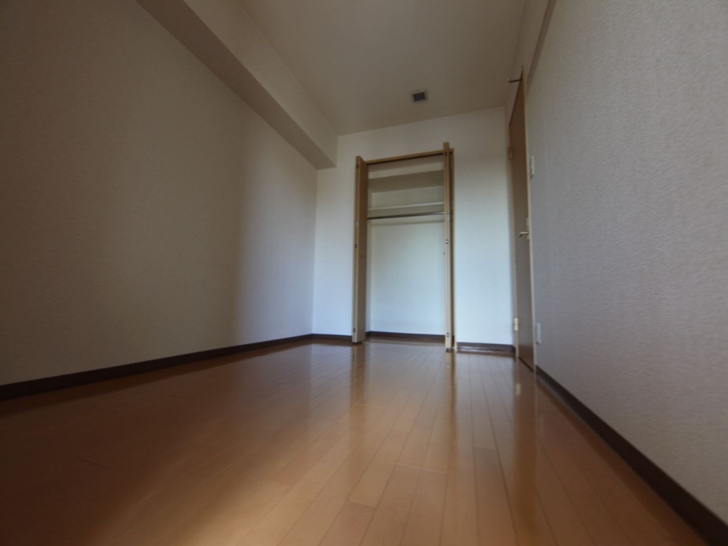 その他部屋・スペース　洋室5.1帖　クローゼット付（収納充実してます）