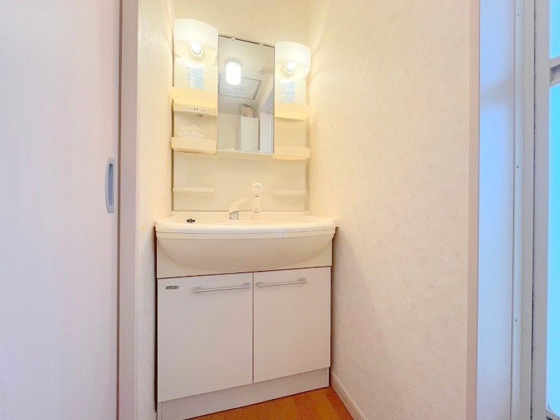 洗面設備　シャンプードレッサーです♪