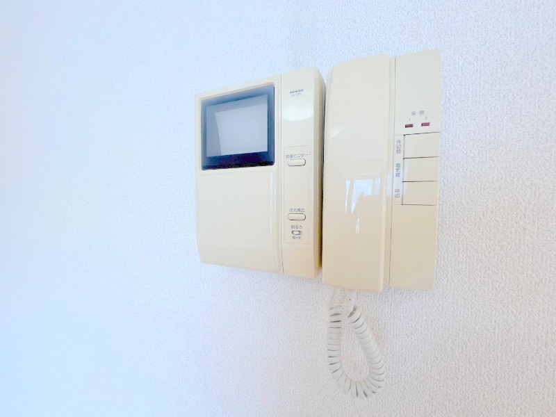 セキュリティ　ＴＶモニターフォン、オートロック付き