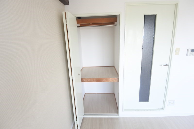 収納　洋室収納