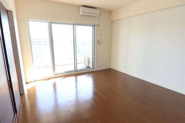 居室・リビング　※別室の参考写真の為、現況優先です。