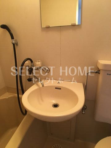 洗面設備　使いやすい洗面所です