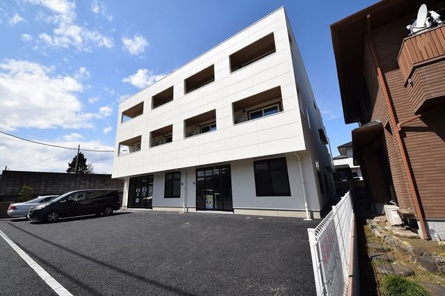 建物外観　2016年築