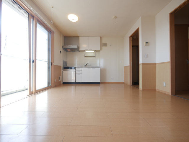 居室・リビング　★フローリングの綺麗なリビングルームですね★